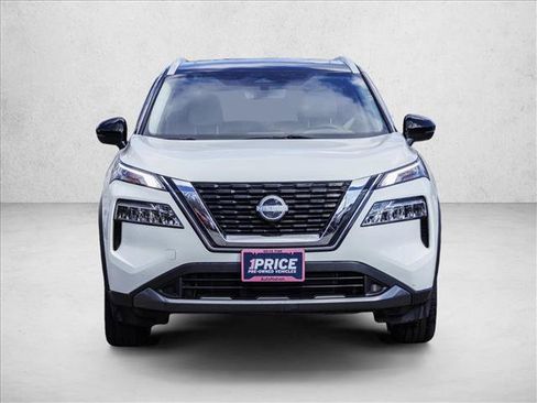 Used 2023 Nissan Rogue SL AWD/4WD image 2