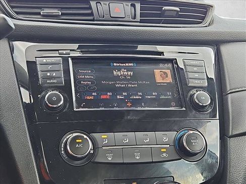 Used 2019 Nissan Rogue S FWD image 13