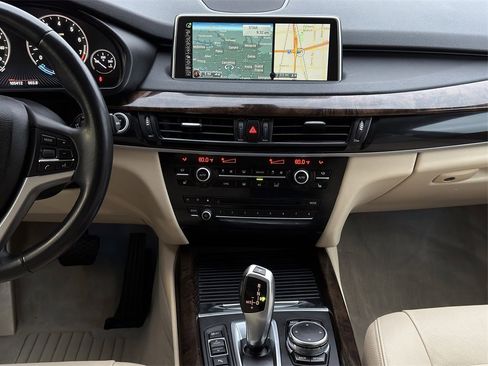 Used 2015 BMW X5 xDrive35i image 17