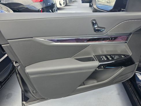 New 2026 BMW 740i RWD image 12