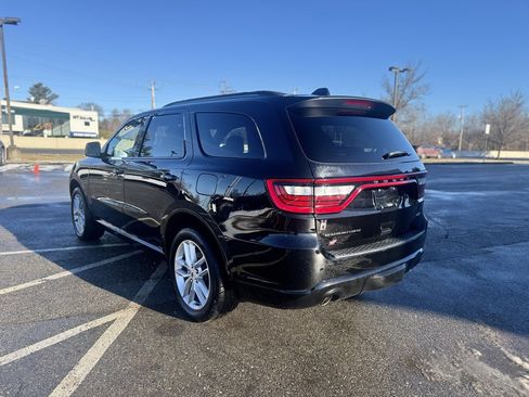 Used 2023 Dodge Durango GT image 4
