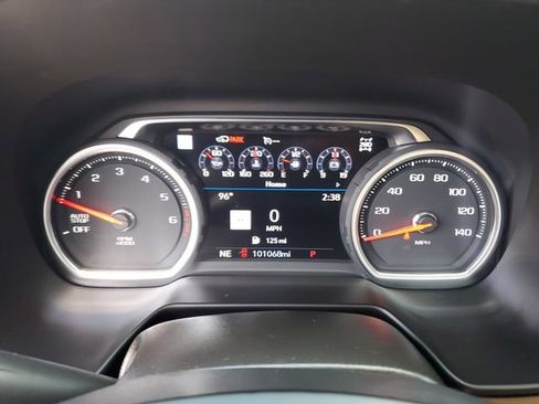 Used 2021 Chevrolet Suburban High Country AWD/4WD image 14