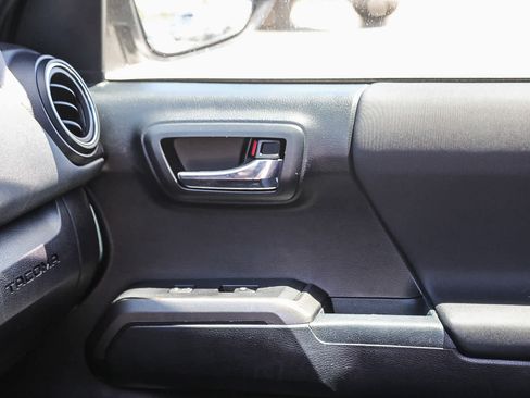 Certified 2018 Toyota Tacoma TRD Pro AWD/4WD image 21