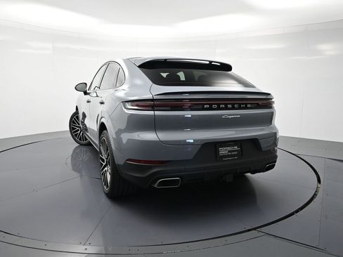 Used 2025 Porsche Cayenne Coupe image 27