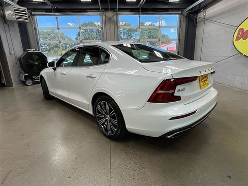 Used 2021 Volvo S60 T8 Inscription AWD/4WD image 3
