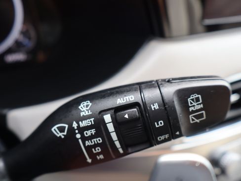 Used 2022 Hyundai Palisade Limited FWD image 28