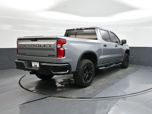 Used 2023 Chevrolet Silverado 1500 ZR2 w/ Technology Package AWD/4WD image 4