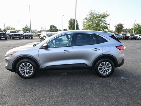 Certified 2022 Ford Escape SE image 8