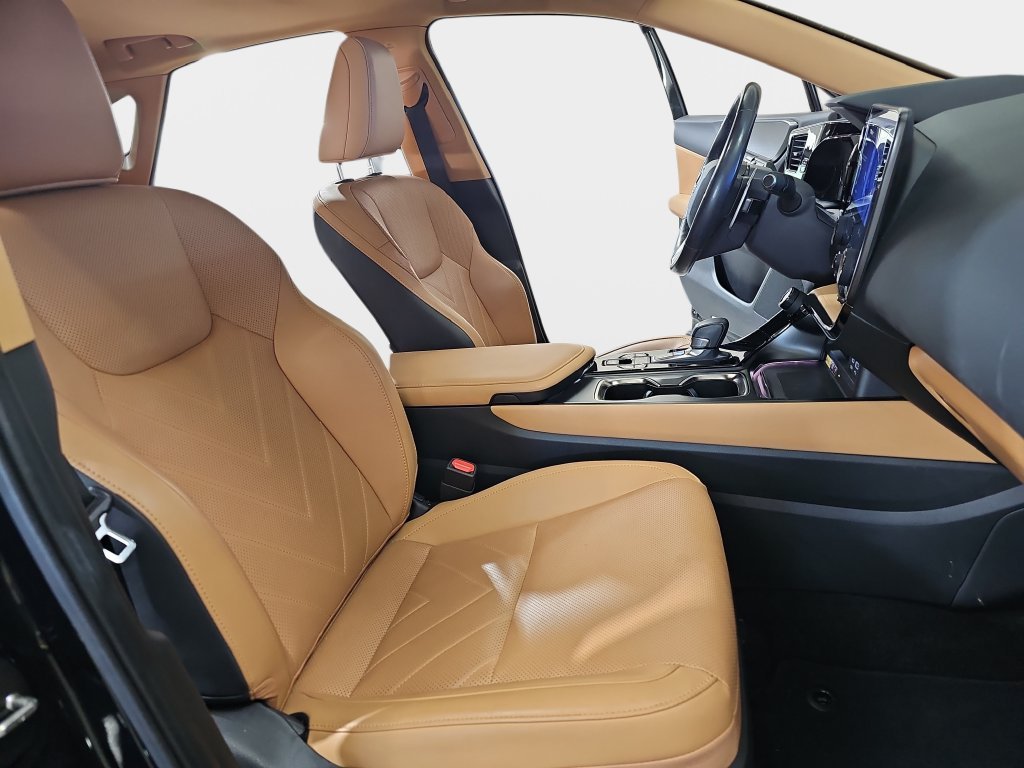 Used 2024 Lexus NX 450h+ AWD w/ Vision Package image 10