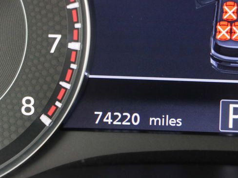 Used 2022 Nissan Armada SL w/ Midnight Edition Package image 17