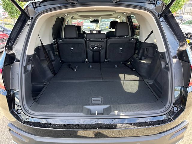 New 2026 Honda Pilot Touring image 13