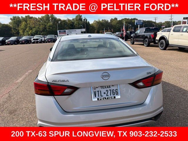 Used 2023 Nissan Altima 2.5 SV FWD image 9