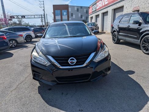 Used 2017 Nissan Altima 2.5 S w/ Power Driver Seat Package image 3
