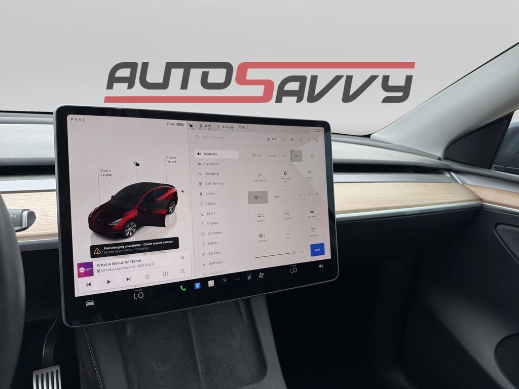 Used 2024 Tesla Model Y 2WD image 13