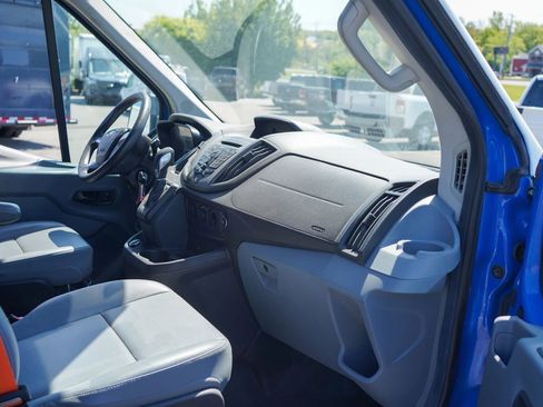 Used 2018 Ford Transit 250 148 Medium Roof RWD image 21
