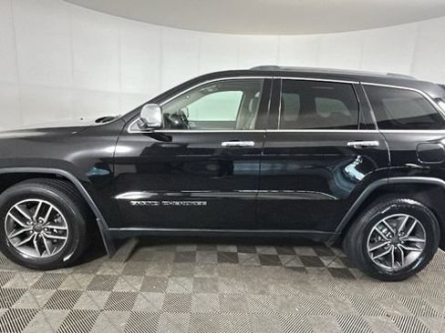 Used 2020 Jeep Grand Cherokee Limited AWD/4WD image 5