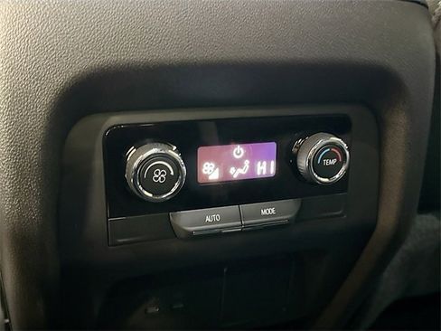 New 2026 Chevrolet Traverse LT w/ LPO, Floor Liner Package image 29