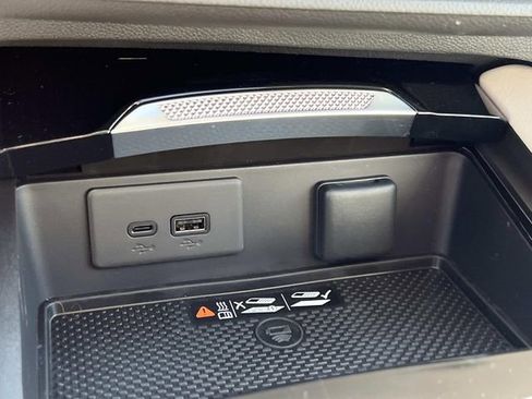 New 2026 Buick Envision Avenir image 25