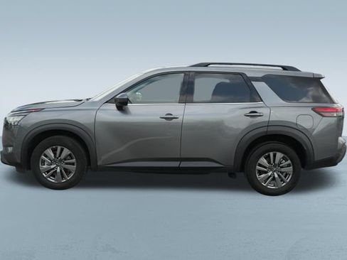 Used 2025 Nissan Pathfinder SV AWD/4WD image 4