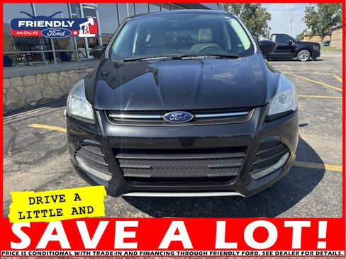 Used 2015 Ford Escape SE image 8