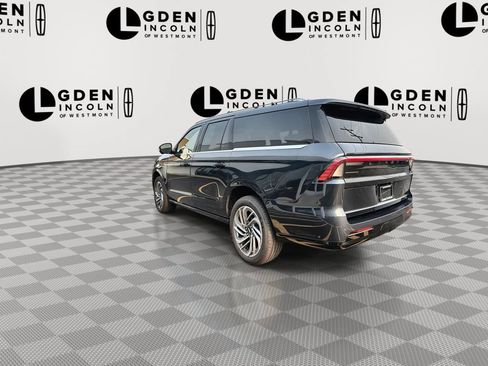 Used 2025 Lincoln Navigator L Reserve AWD/4WD image 6