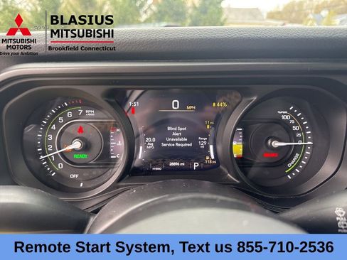 Used 2024 Jeep Wrangler Unlimited w/ Convenience Group AWD/4WD image 26