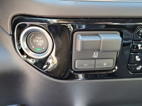 New 2026 Chevrolet Silverado 1500 High Country w/ High Country Premium Package AWD/4WD image 11