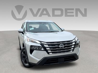 Used 2024 Nissan Rogue SV w/ SV Premium Package