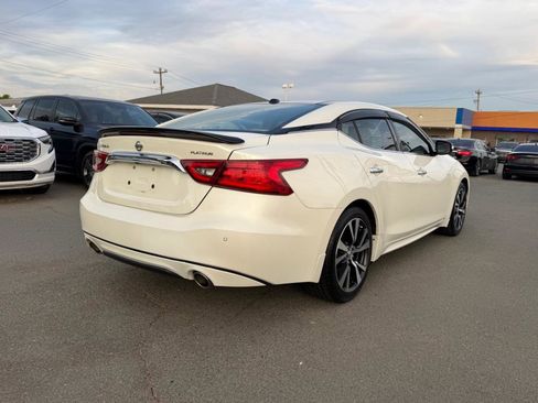 Used 2017 Nissan Maxima Platinum image 6