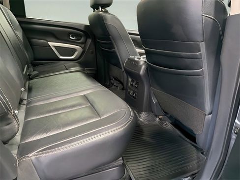 Used 2020 Nissan Titan SL w/ Moonroof Package image 36