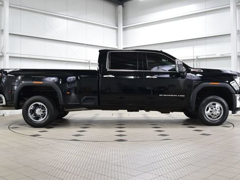 Used 2024 GMC Sierra 3500 SLT w/ SLT Convenience Package AWD/4WD image 9