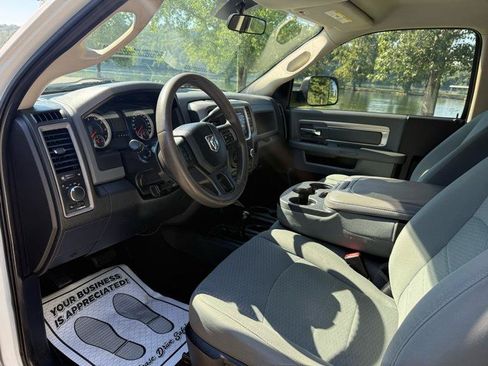 Used 2014 RAM 2500 Tradesman w/ Chrome Appearance Group AWD/4WD image 14