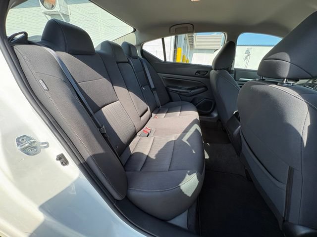 Used 2023 Nissan Altima 2.5 SV FWD image 25