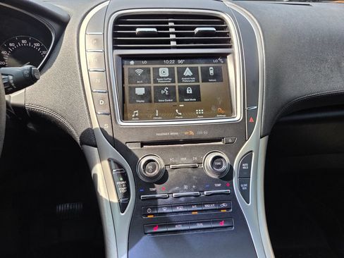 Used 2017 Lincoln MKX Premiere FWD image 17