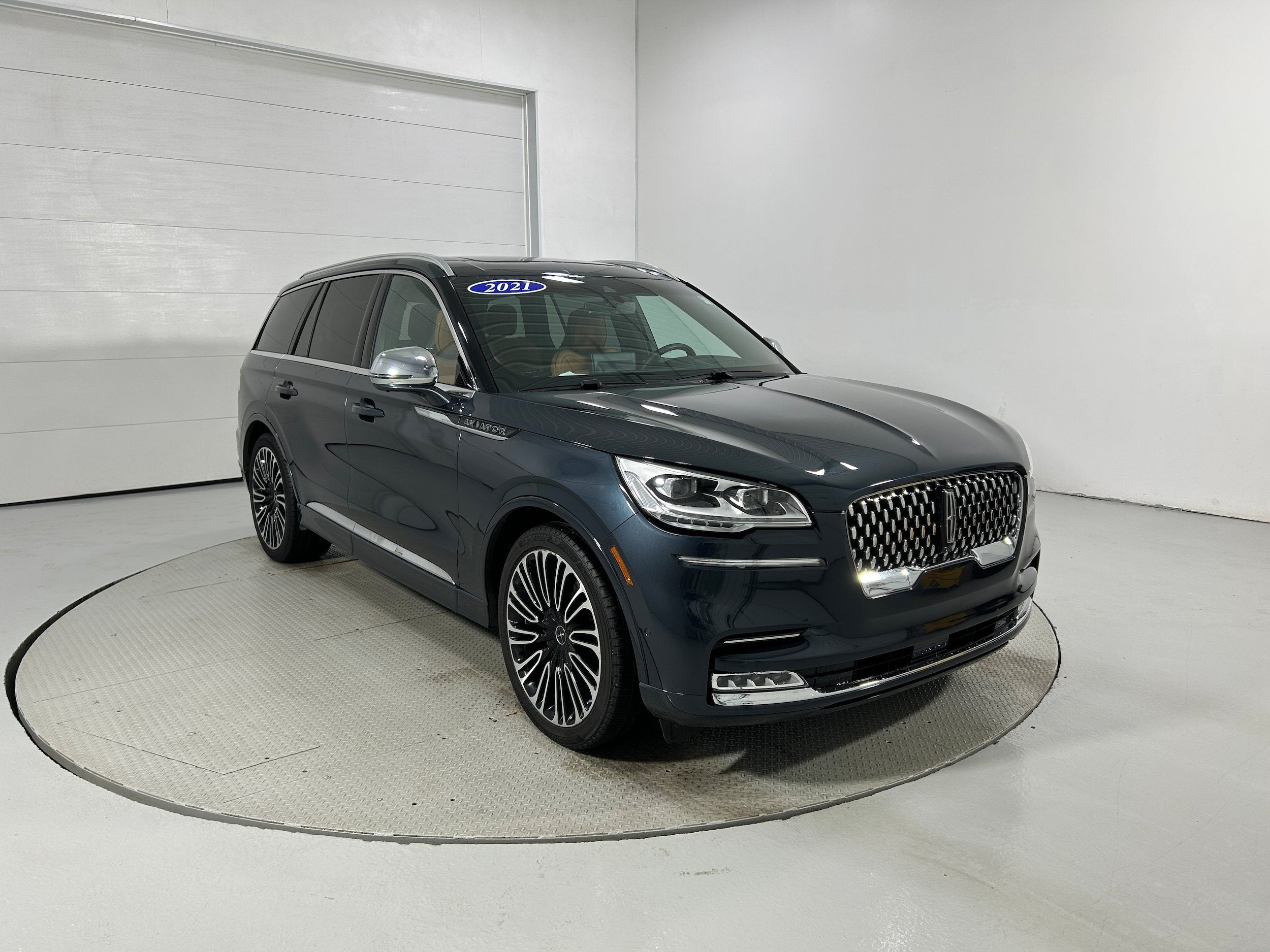 Used 2021 Lincoln Aviator Black Label w/ Dynamic Handling Package AWD/4WD image 3