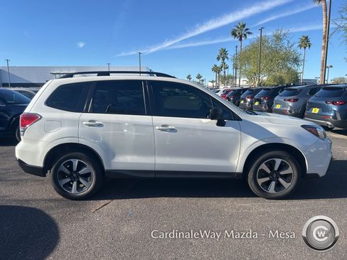 Used 2017 Subaru Forester 2.5i w/ Alloy Wheel Package image 7