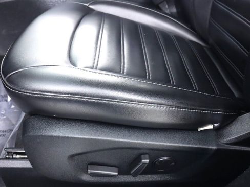 Used 2022 Ford Edge SEL w/ Convenience Package image 30