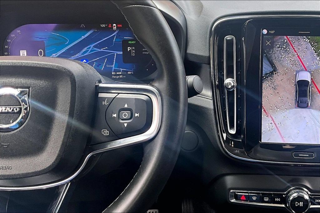 Certified 2023 Volvo C40 P8 Recharge Plus w/ Protection Package Premier AWD/4WD image 28