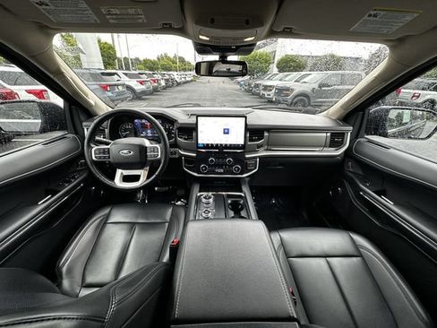 Certified 2023 Ford Expedition XLT AWD/4WD image 16