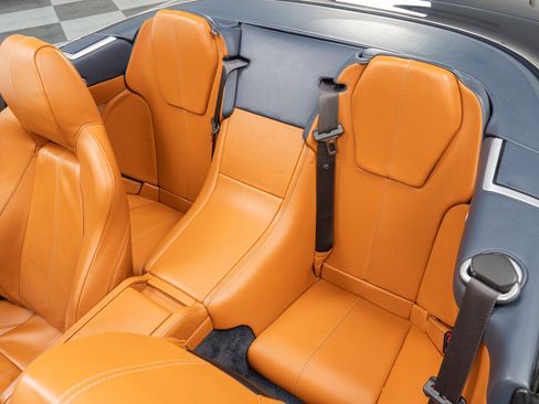Used 2011 Aston Martin DB9 Volante RWD image 16