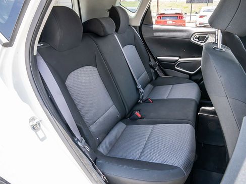 Used 2020 Kia Soul LX FWD image 22