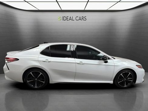 Used 2018 Toyota Camry XSE w/ Audio Package FWD image 4