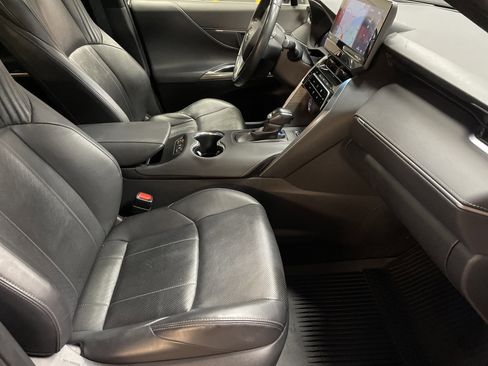 Certified 2021 Toyota Venza Limited w/ Advanced Technology Package image 35