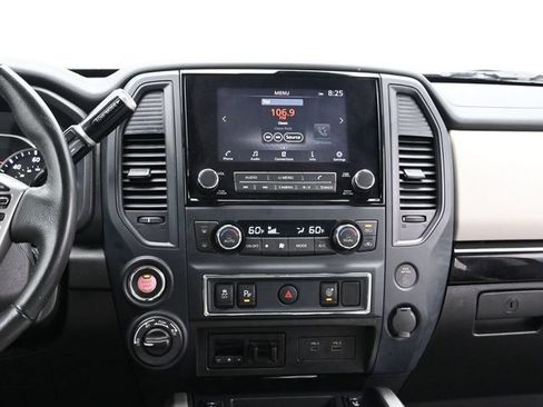 Used 2024 Nissan Titan SV w/ SV Convenience Package AWD/4WD image 12