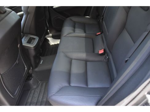 Used 2021 Volvo XC60 T5 Momentum w/ Premium Package AWD/4WD image 16