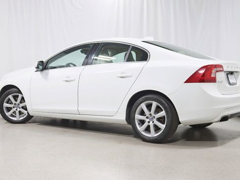 Used 2016 Volvo S60 T5 Premier image 10