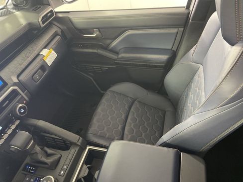 New 2026 Toyota 4Runner 4WD image 22