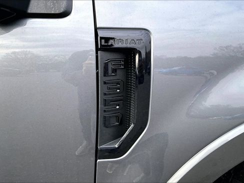 Used 2022 Ford F350 Lariat w/ Tremor Off-Road Package image 23
