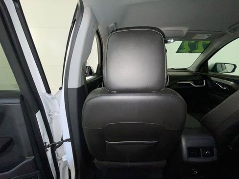 Used 2022 GMC Terrain SLT w/ Infotainment Package II image 35