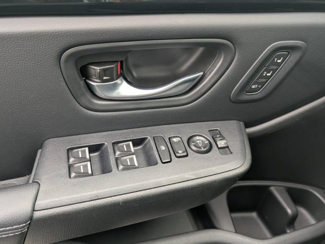 Certified 2024 Honda Pilot Touring image 13